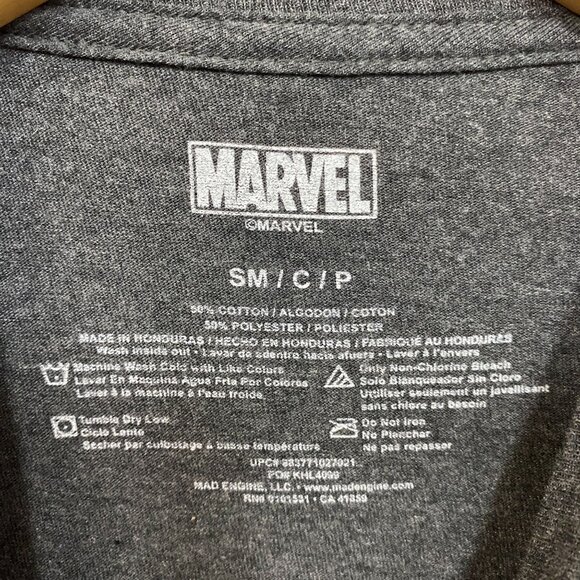 Marvel Captain America Shiel Graphic Design T-Shirt Small - Picture 4 of 4